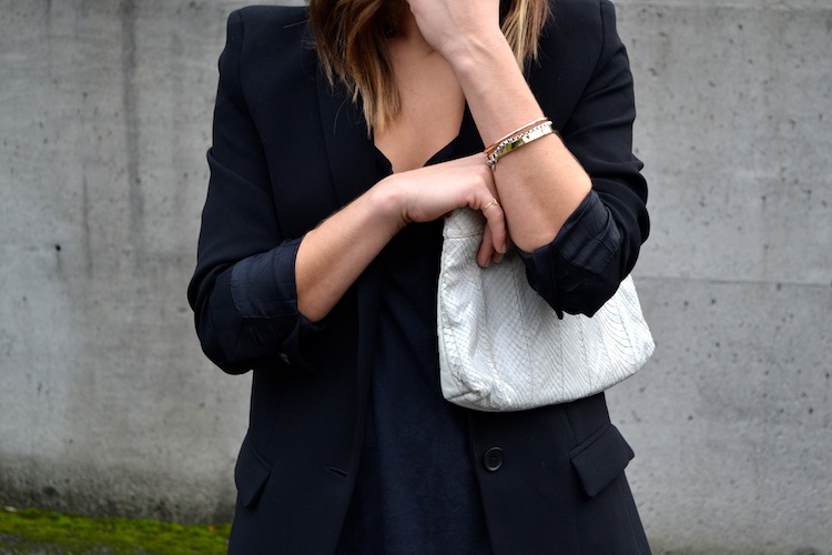 black blazer mango, leather pants, booties, all black, felt fedora, editor style chic7