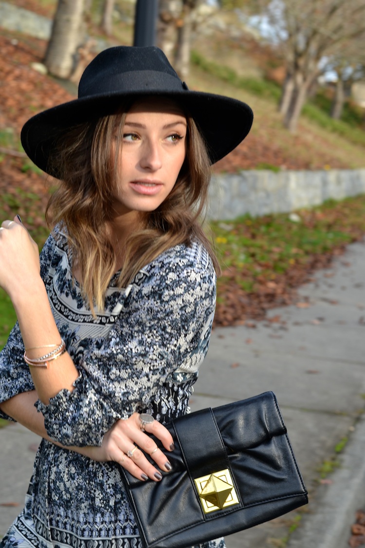 forever 21 floral dress, fedora, booties, black clutch, isabel marant-inspired, cat eye makeup, wavy hair4
