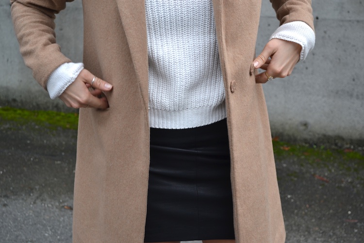 miniskirts for fall, winter white sweater, camel coat, knee-high boots, hm, zara, banana republic, ray ban aviators1