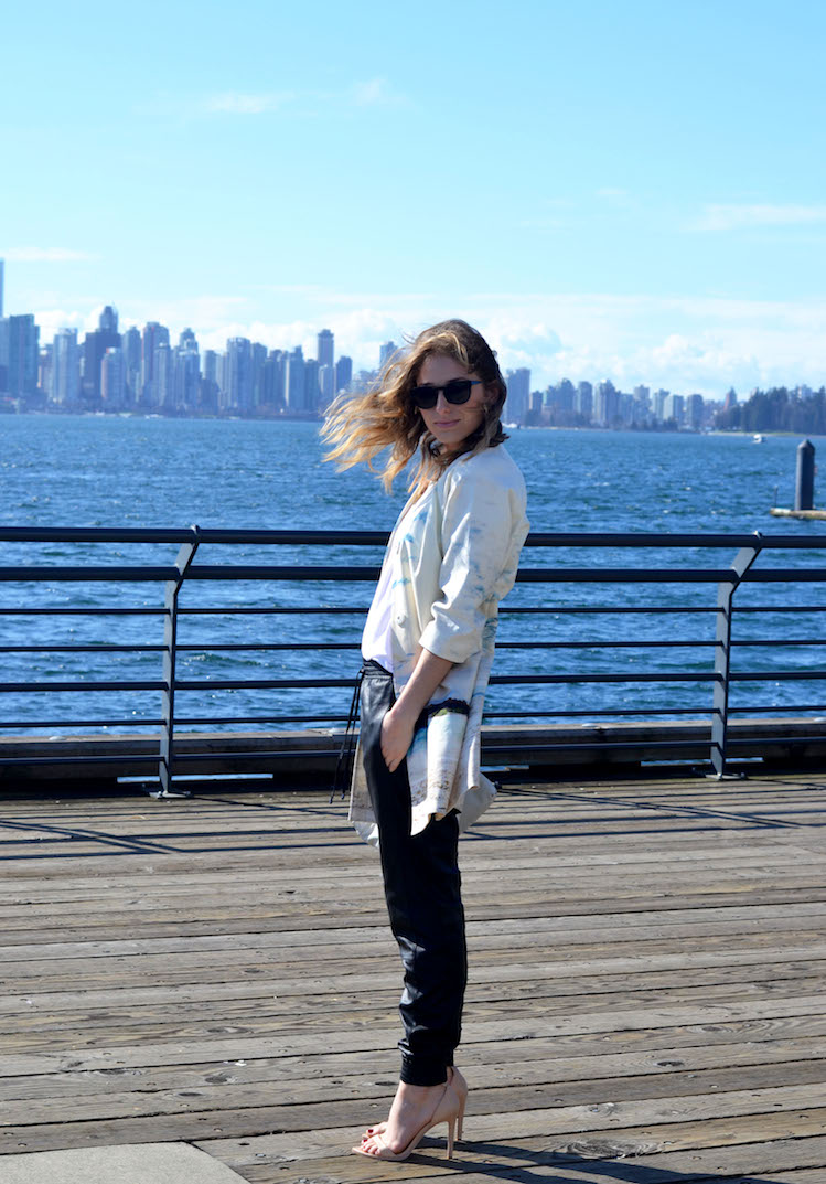 424 fifth avenue watercolour coat, leather jogging pants, white tee, zara nude ankle strap sandals, ombre hair, vancouver fashion blog, downtown skyline, the august diaries9