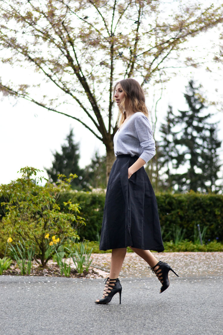 full midi skirt, 424 fifth, black, grey cashmere sweater, lace up zara heels, ladylike chic look, the august diaries, ombre hair3