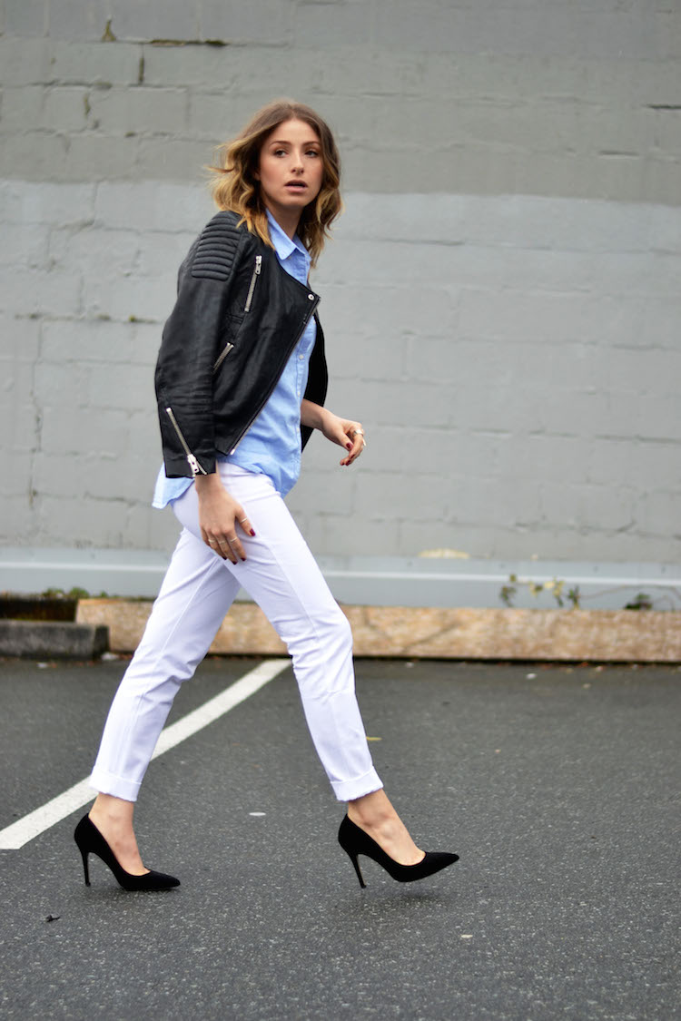 old navy pixie pant, how to wear white pants, leather jacket, black pumps, the august diaries3