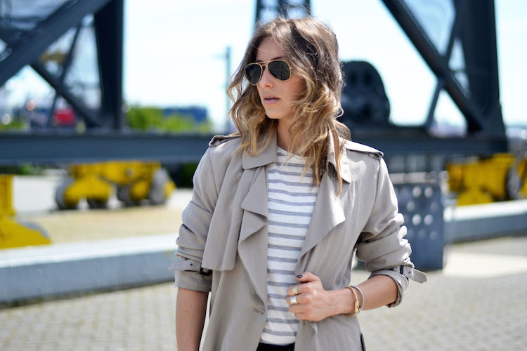 casual spring look with zara trench coat, classic striped tshirt, black jeans, black booties, aviators, ombre hair, the august diaries, fashion blog2