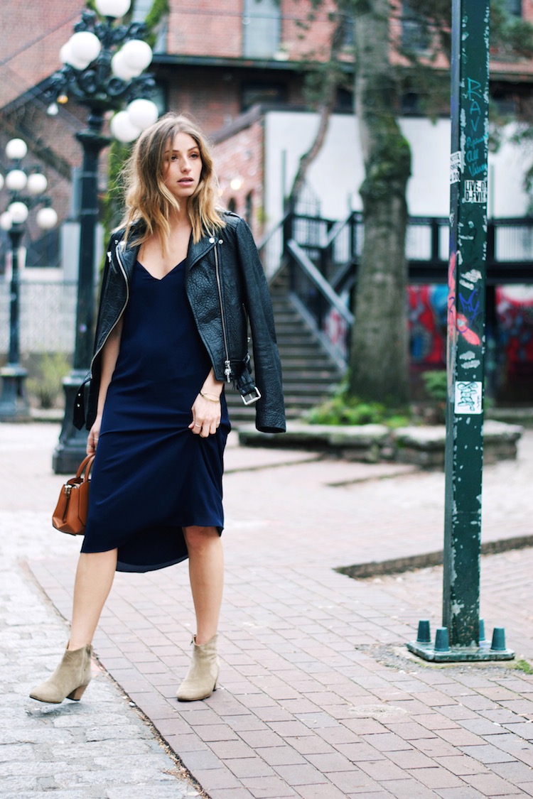 fashion blog, effortless casual cool street style, aritzia brown bega bag, navy midi dress, leather jacket, blonde ombre hair