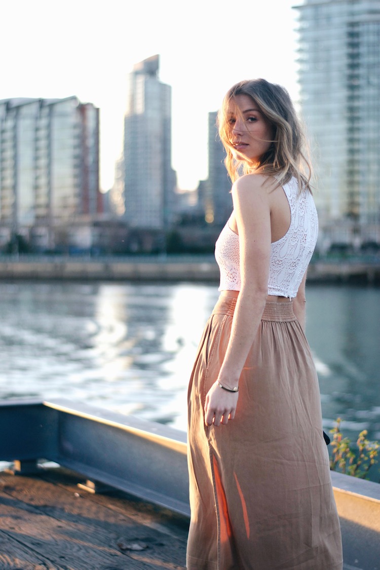 spring fashion, midi skirt, white crop top