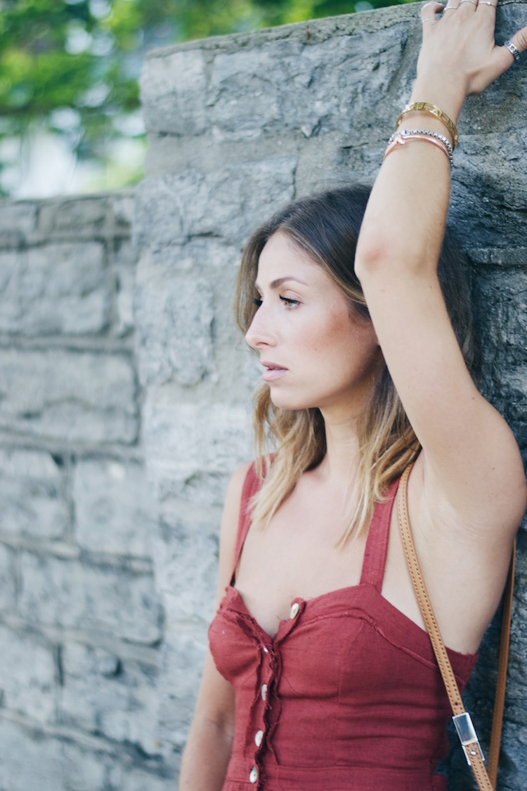 red dress, simple makeup, music festival