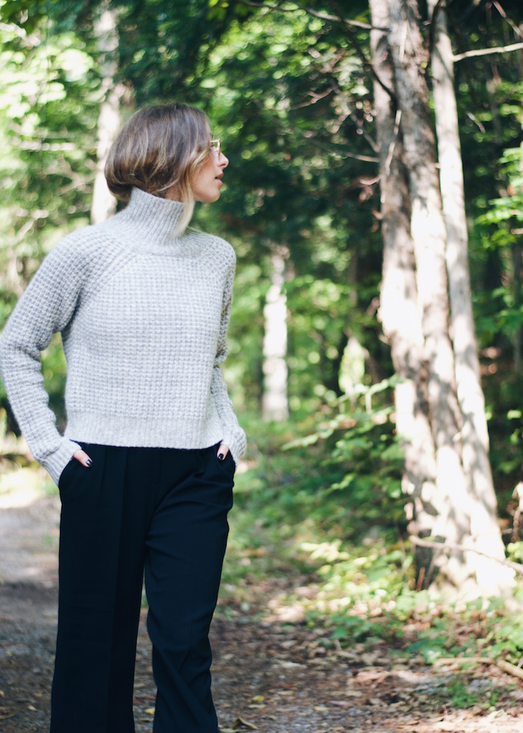 aritzia grey turtleneck, hair tuck, street style