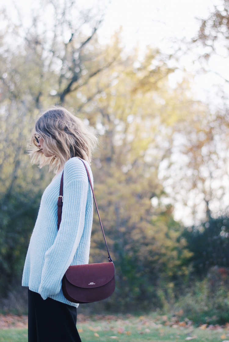 oversized v neck aritzia sweater burgundy APC bag