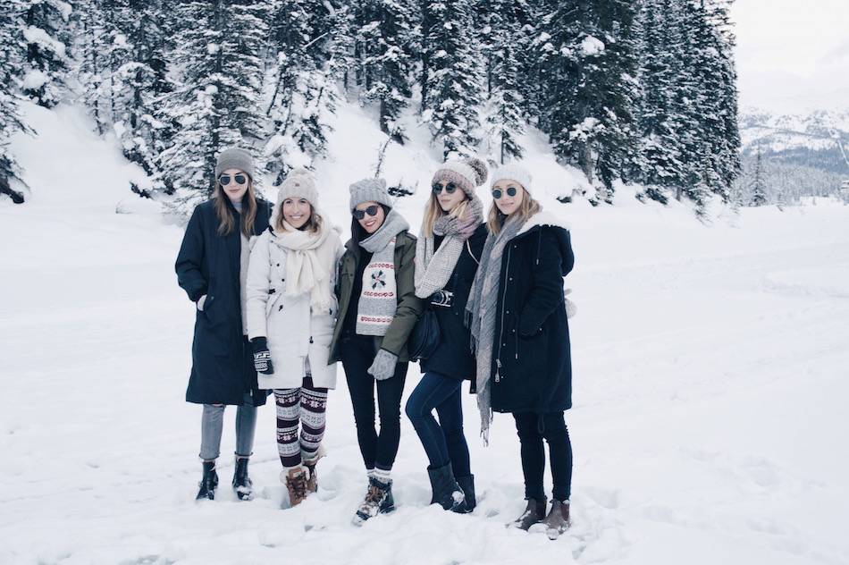 travel and fashion bloggers in banff