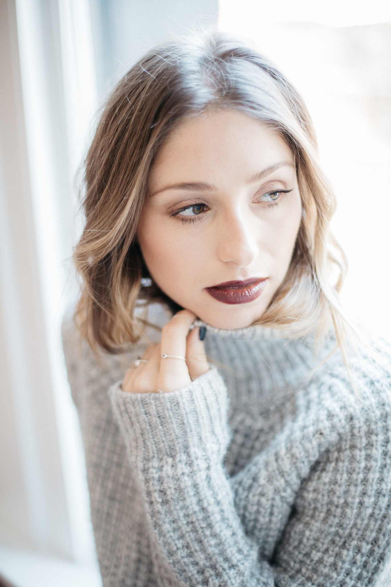 holiday-party-makeup-tutorial-dark-red-lips