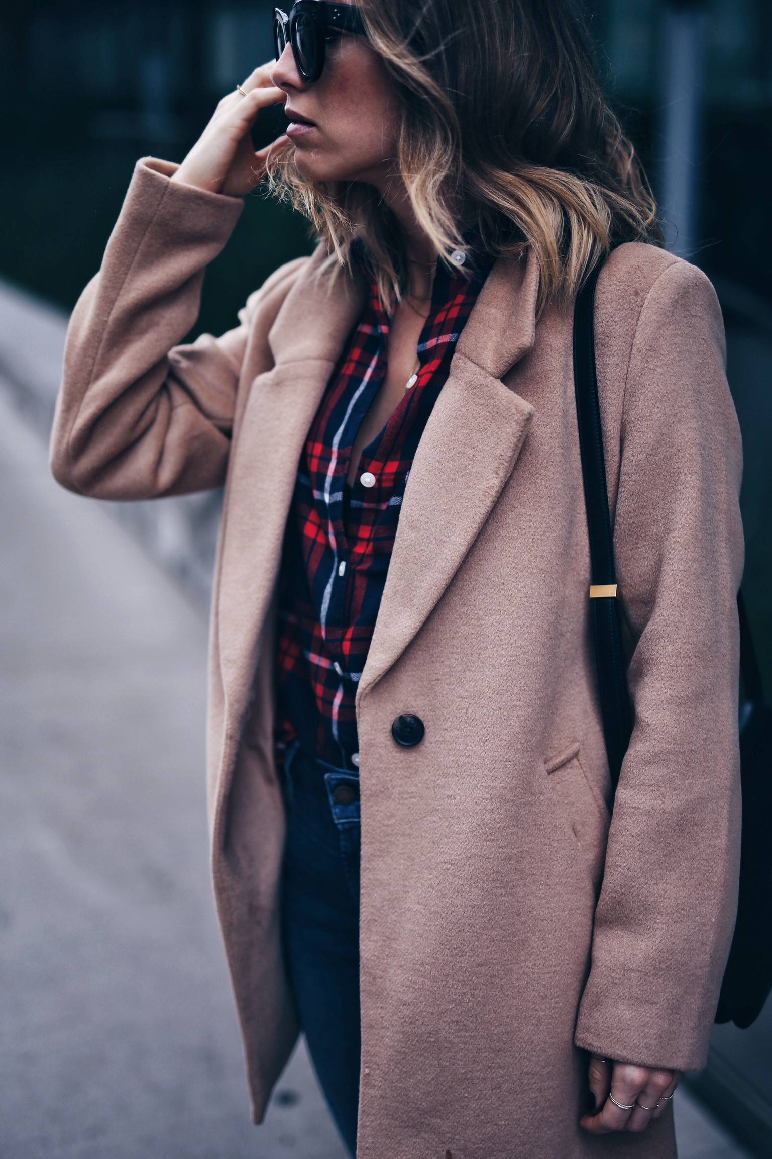 how to wear plaid