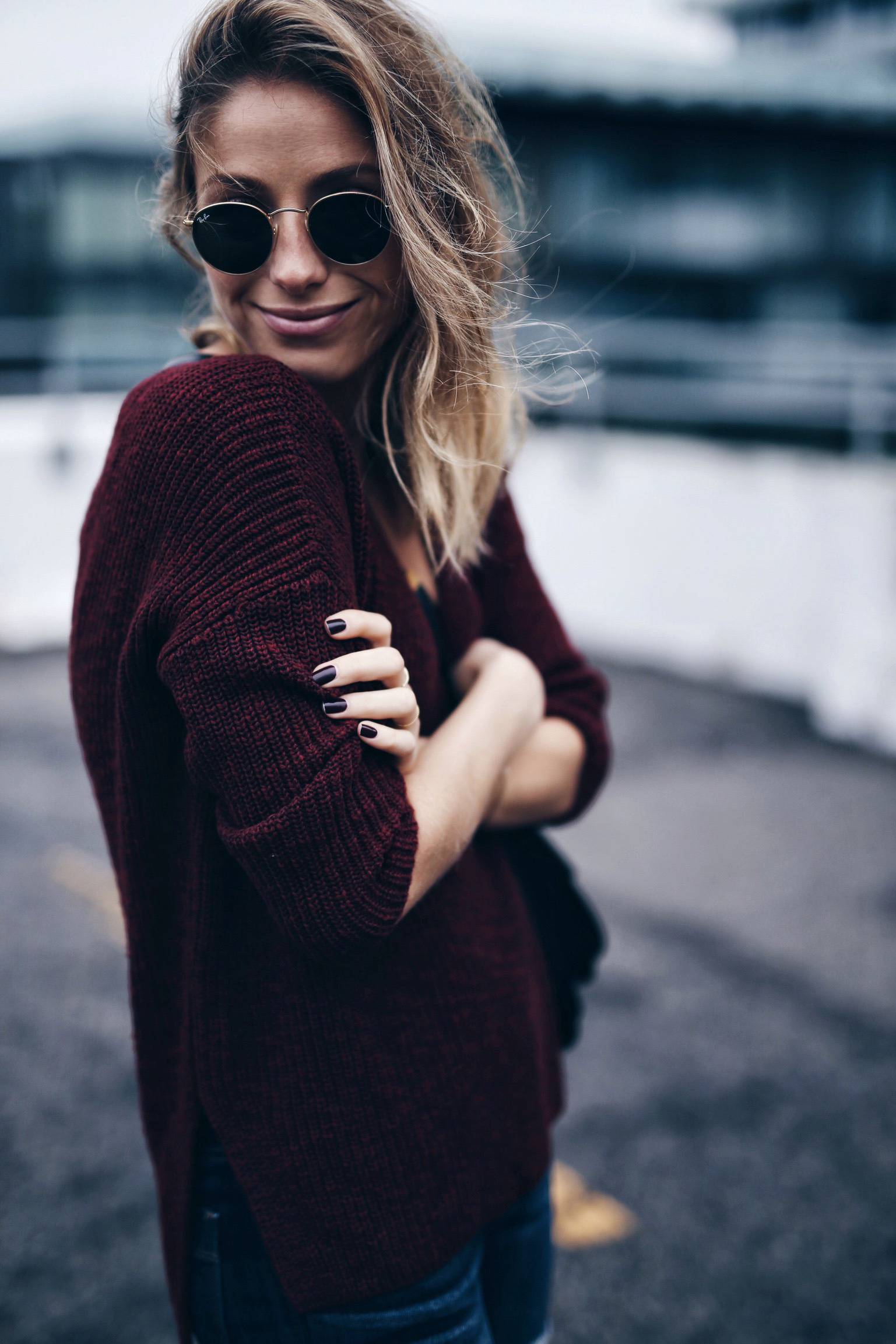 maroon sweater fashion blog