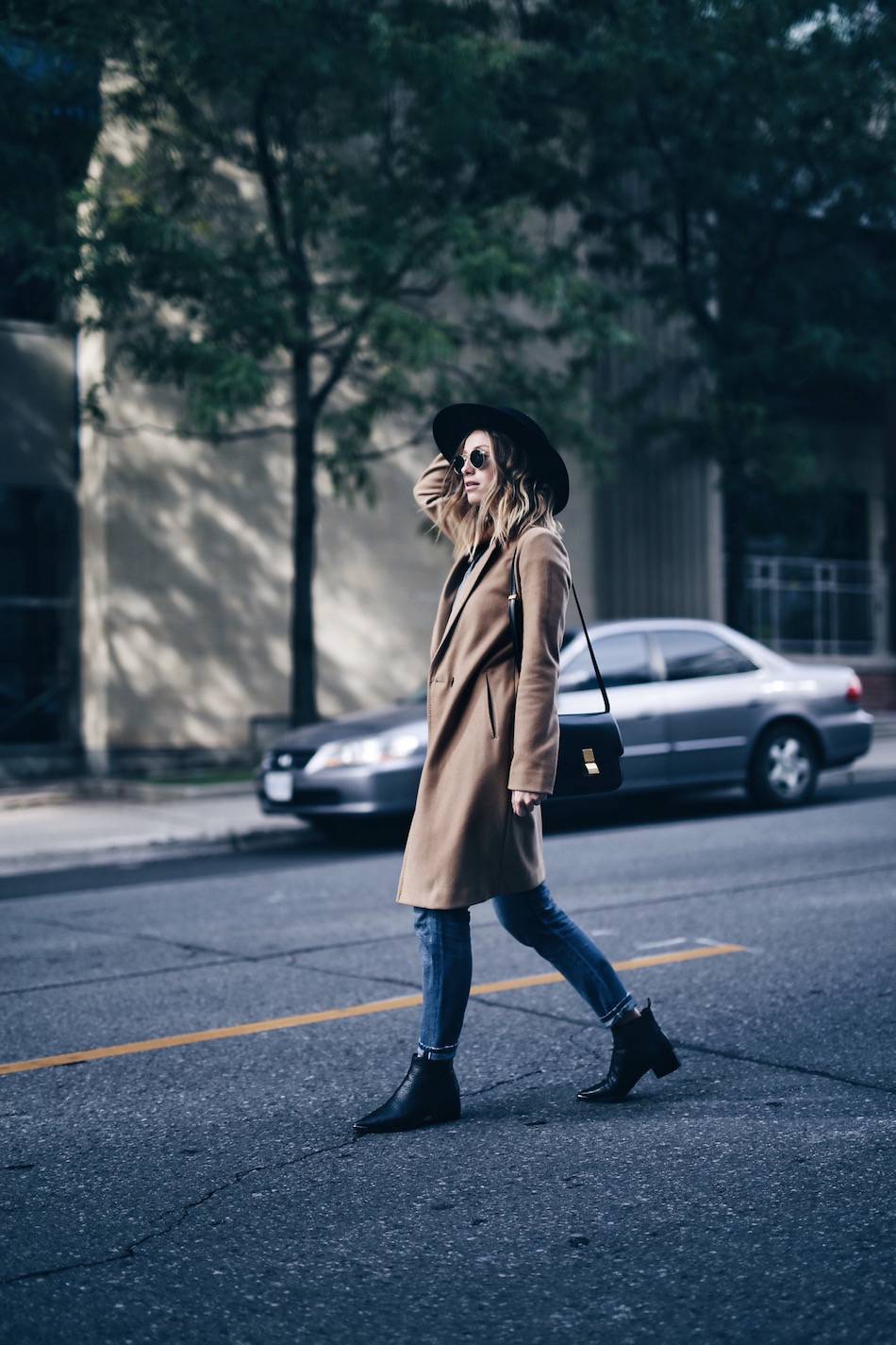 aritzia stedman camel coat