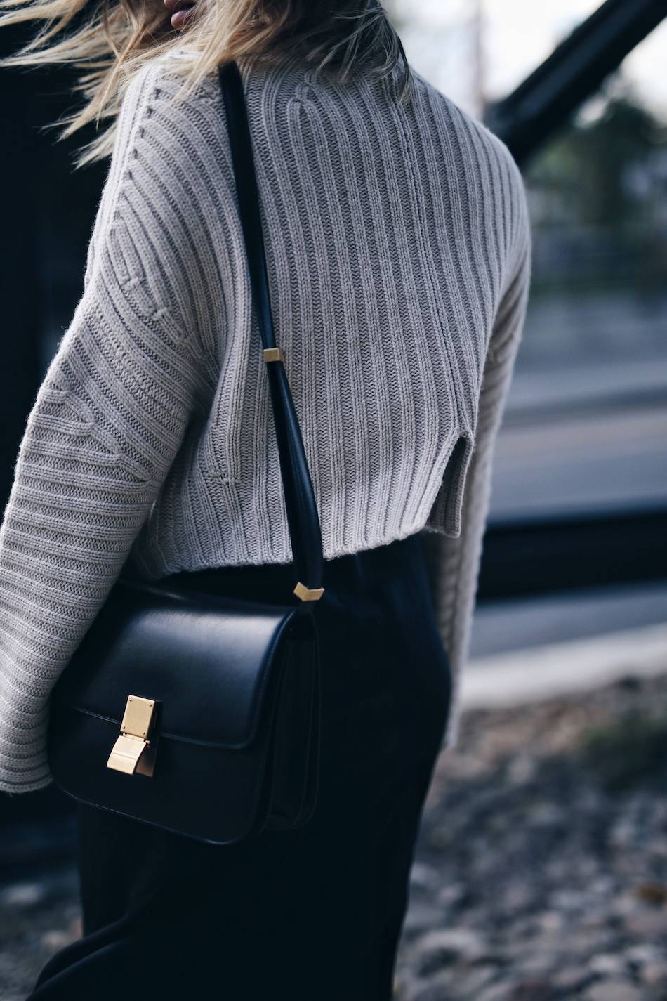 cropped-sweater-celine-box-bag