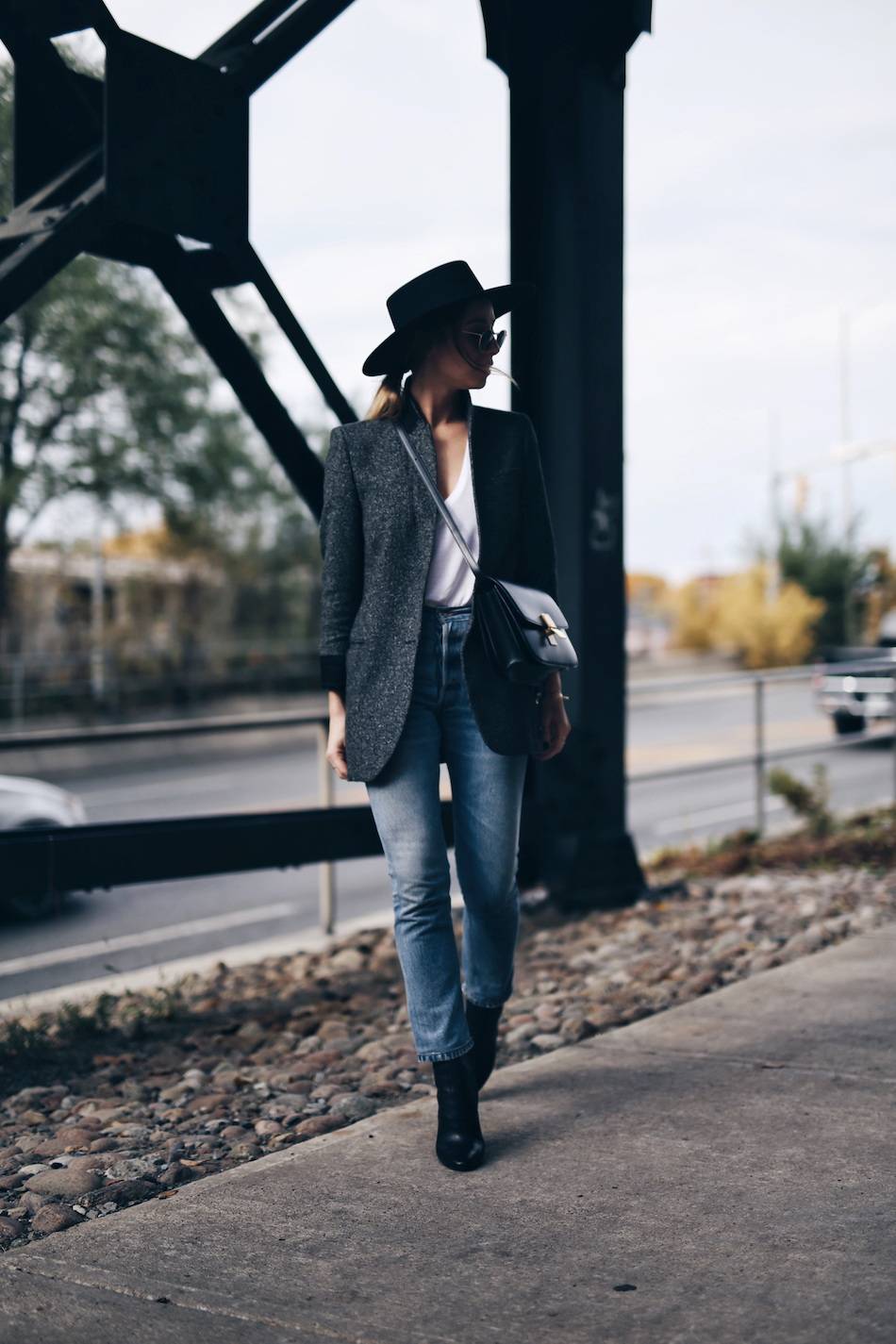 parisian-uniform-wool-blazer-denim