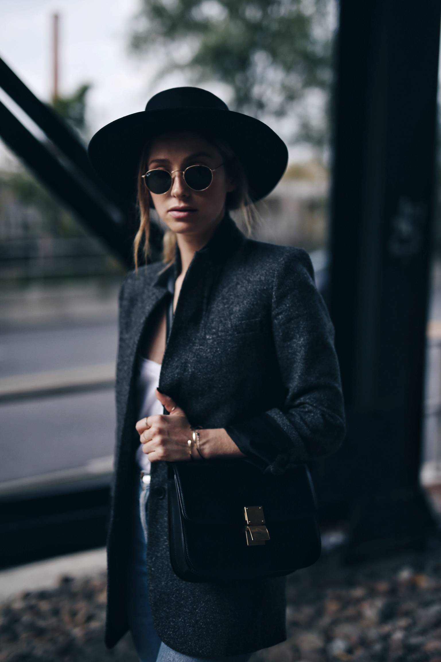 parisian-uniform-wool-blazer-celine-box-bag