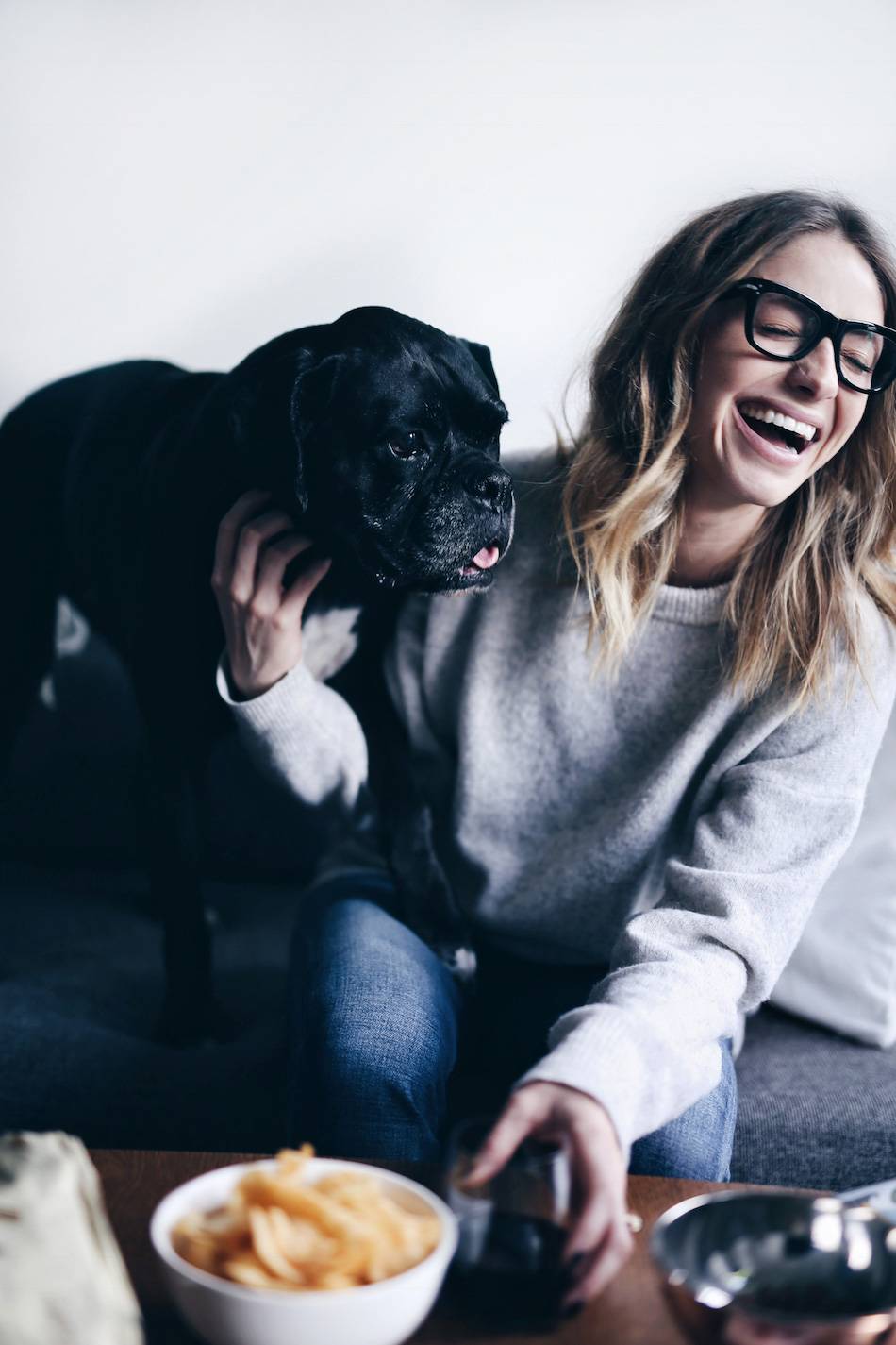 style-and-beauty-blogger-jill-lansky-of-the-august-diaries-top-5-favourite-christmas-movies-and-snacks-celine-glasses-black-boxer