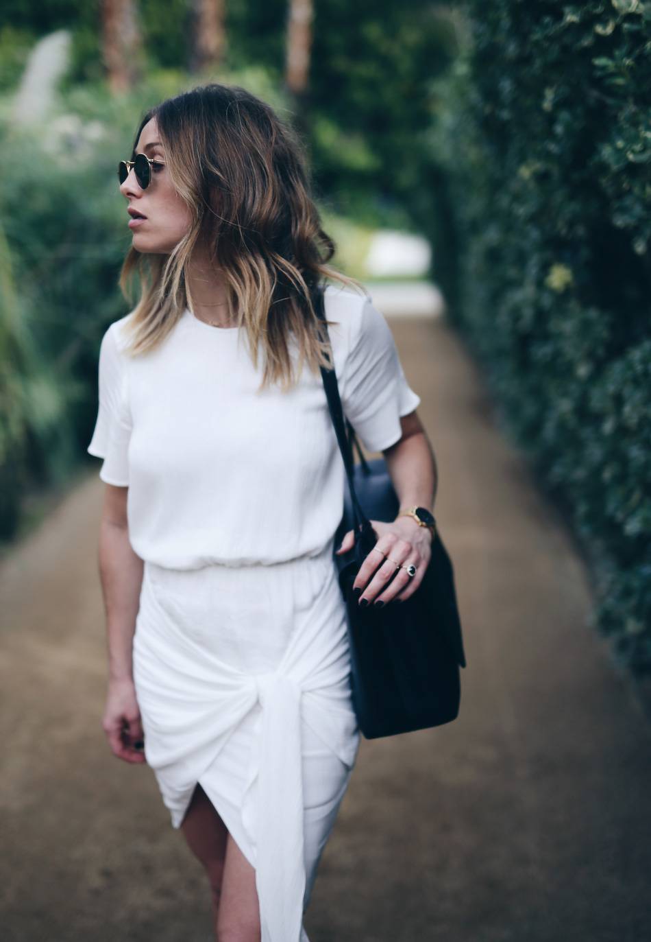 Style-and-beauty-blogger-Jill-Lansky-of-The-August-Diaries-in-white-wrap-Stylestalker-dress-