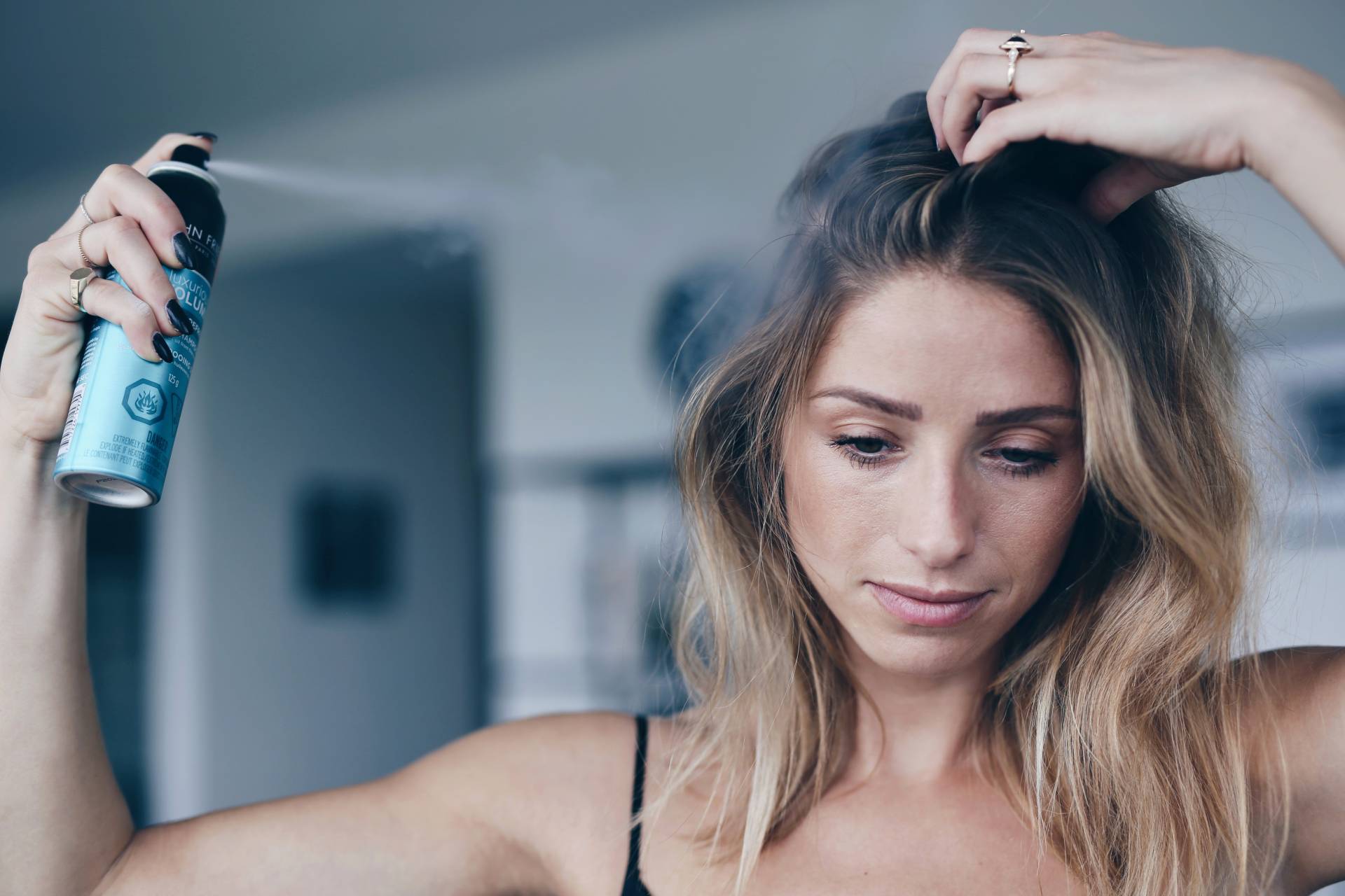 how to use dry shampoo the right way