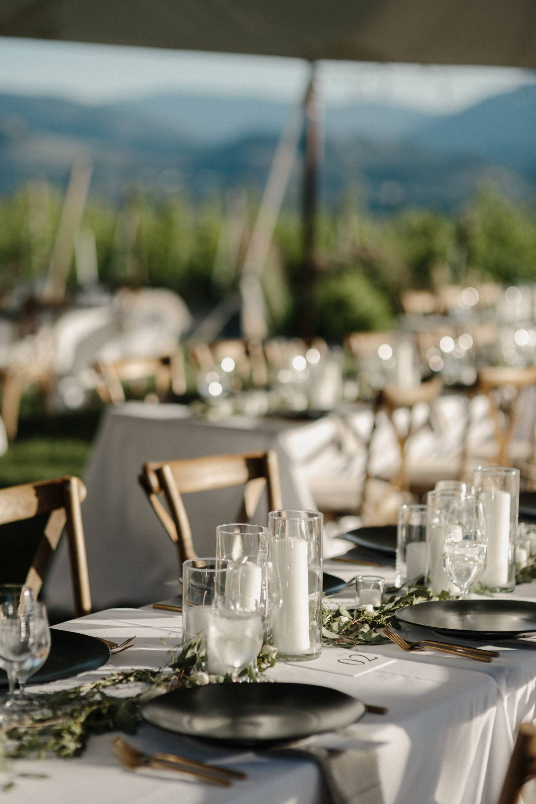 OUTDOOR MODERN WEDDING | The August Diaries